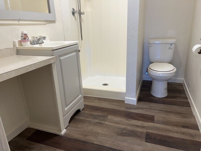 Building Photo - 908 Jefferies, Killeen