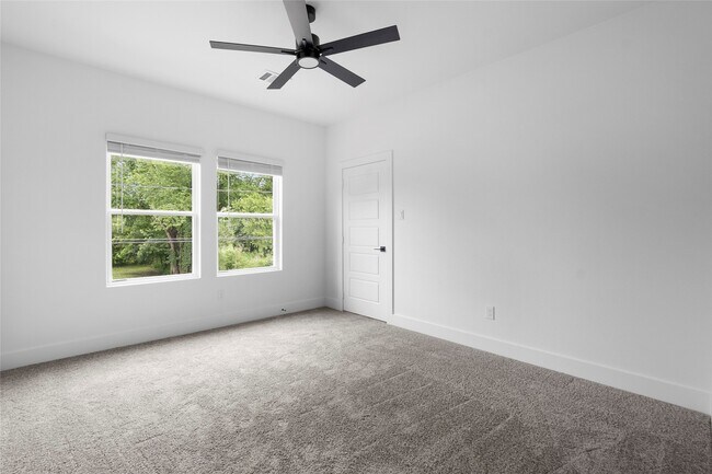 Building Photo - 6623 Cohn St