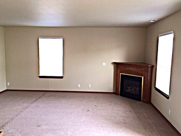 Building Photo - 1110 Boatman Ave NW