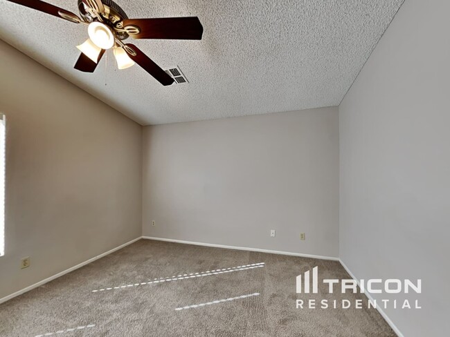 Building Photo - 23637 N 38th Dr
