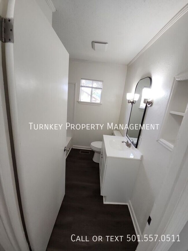 Building Photo - 1303 Overview Dr