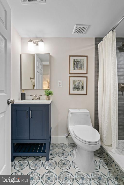 Building Photo - 2711 Groveton St