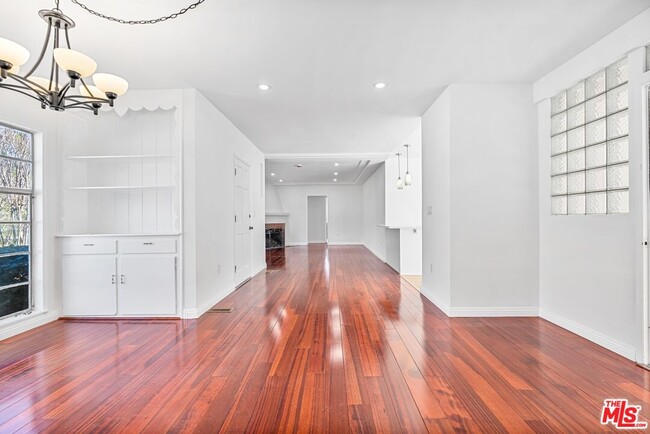 Building Photo - 3340 Alabama St