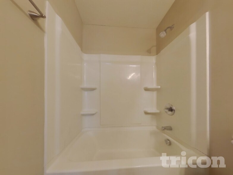 Building Photo - 2524 Solidago Dr