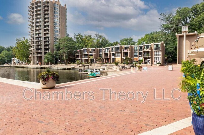 Building Photo - 11475 Washington Plaza W