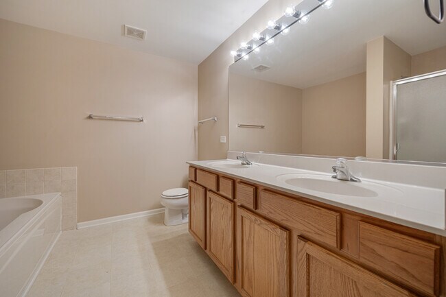 Building Photo - 23932 McMullin Cir