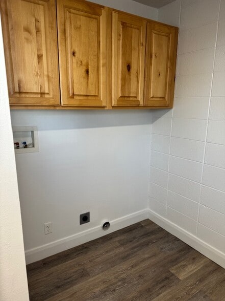 Building Photo - 554 N 800 W