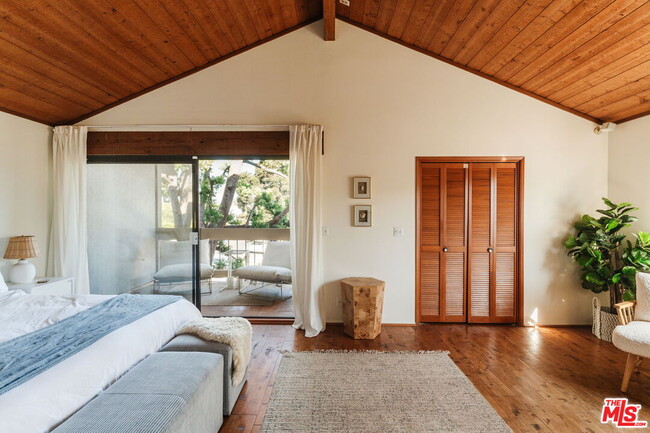 Building Photo - 4450 Alla Rd