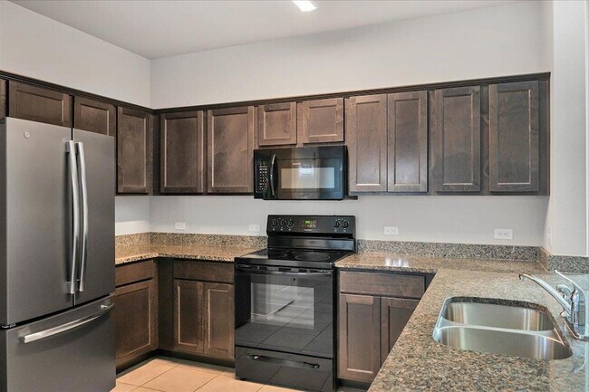 Building Photo - 1202 Garland Rd