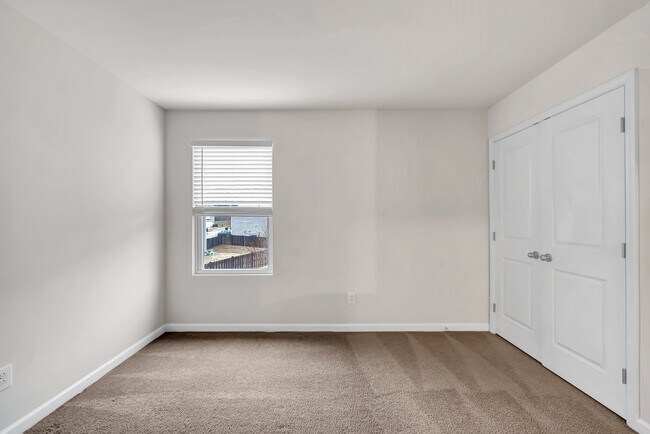 Building Photo - 507 Mt Carmel Rd