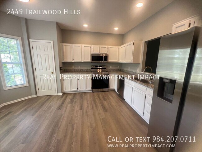 Building Photo - 2449 Trailwood Hills Dr