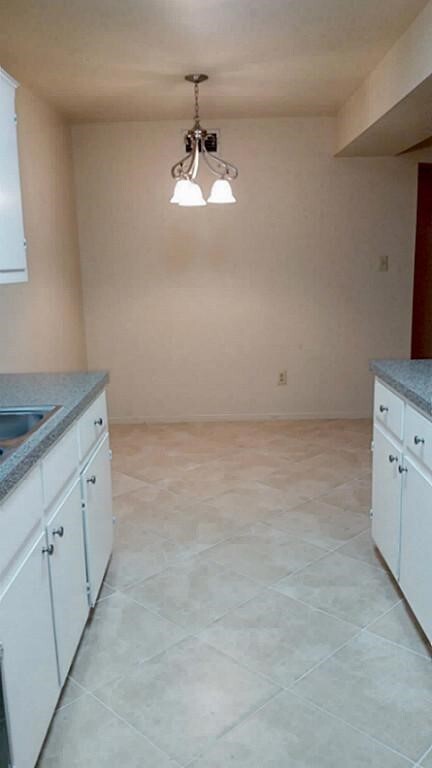 Building Photo - 240 N Forest Dr