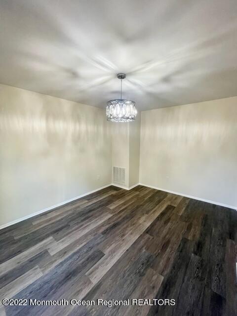 Building Photo - 331 Oak Knoll Dr