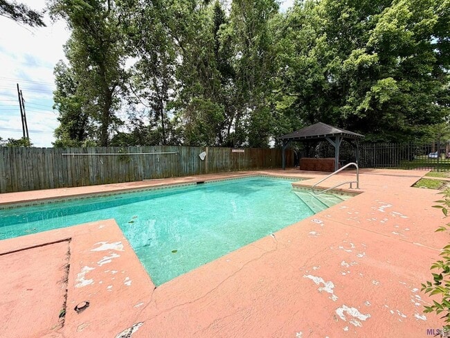 Building Photo - 2021-C Brightside View Dr