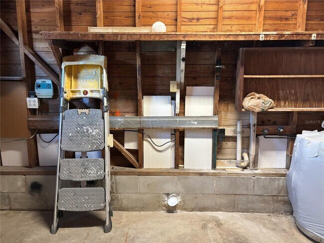 Building Photo - 1437 Pine St