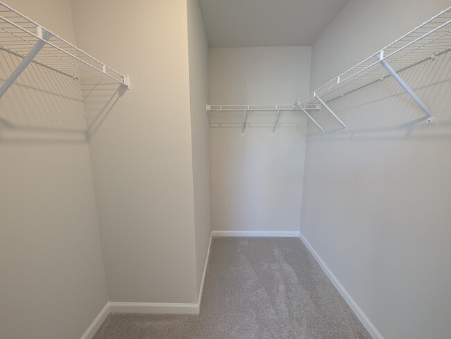 Building Photo - 5501 Hydrangea St