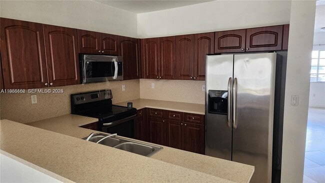 Building Photo - 8450 SW 150th Ave