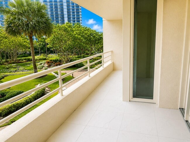 Building Photo - 4101 N Ocean Blvd