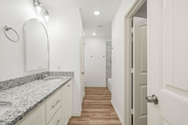 Building Photo - Country Living In Idalou ISD!