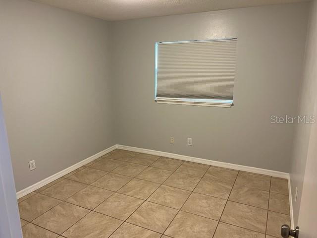 Building Photo - 2615 S Crystal Lake Dr