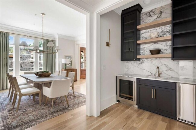 Building Photo - 402 Timberview Trail