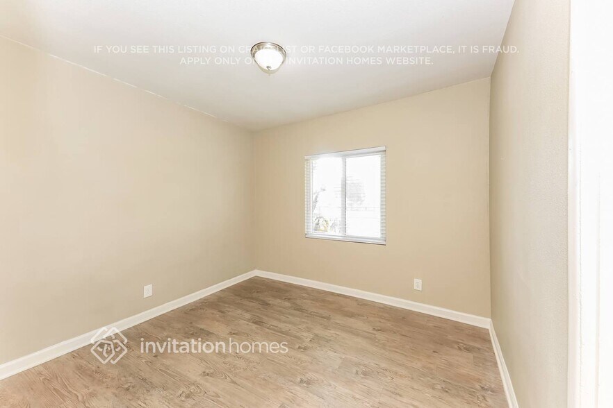 Building Photo - 16158 Randall Ave