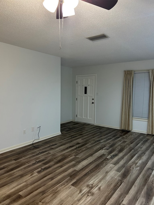 Building Photo - 403 Remington Ave