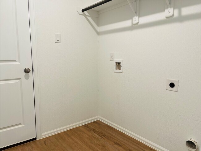 Building Photo - 19507 Oliveto Ct.