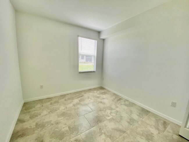 Building Photo - 6015 Ellerston Way