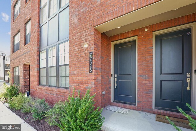 Building Photo - 22328 Roanoke Rise Terrace