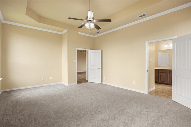 Building Photo - 228 Mineral Point Dr