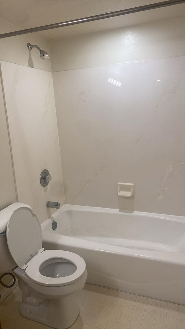 Building Photo - REDUCED RENT  (limited time ONLY). One Bedroom near Utah Valley Hospital, Provo Recreation Center...