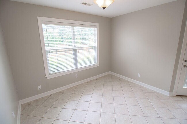 Building Photo - 7106 Stanwood Dr