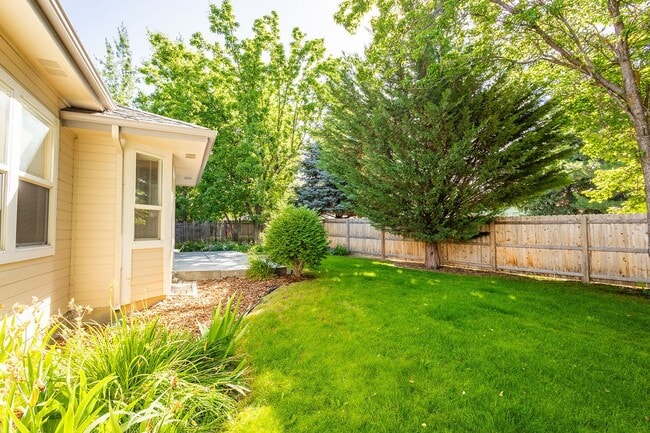 Building Photo - Beautiful home in the heart of Eagle
