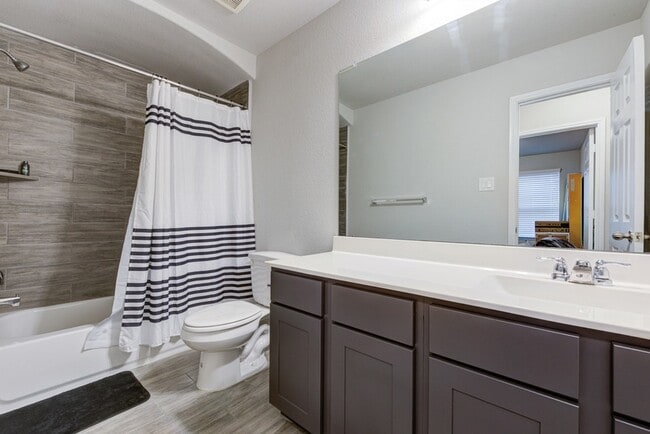 Building Photo - 3327 Etring Ln