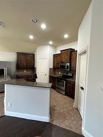 Building Photo - 2036 Allyson Dr.