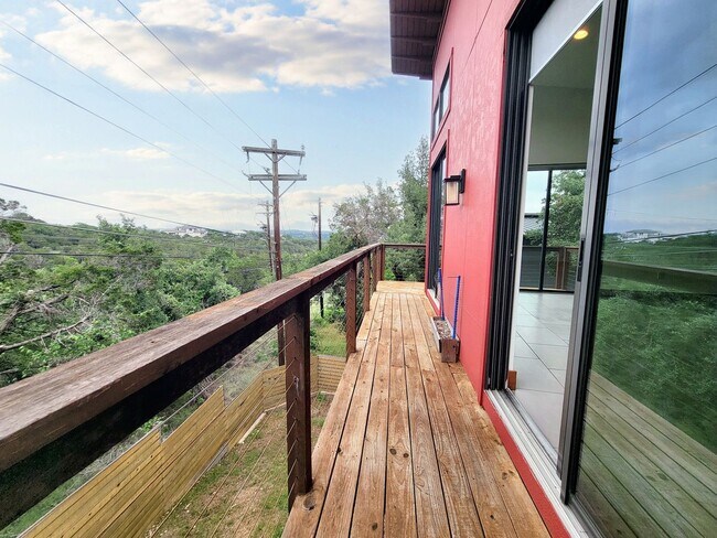 Building Photo - 325 Southwind Rd