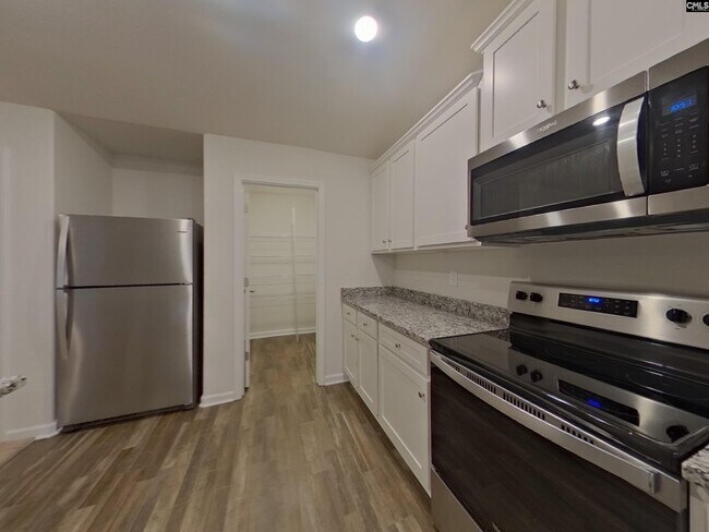 Building Photo - 202 Sundew Rd