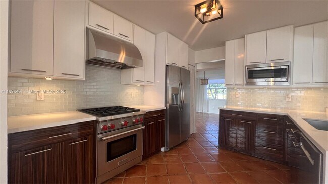 Building Photo - 14819 SW 46th Ln