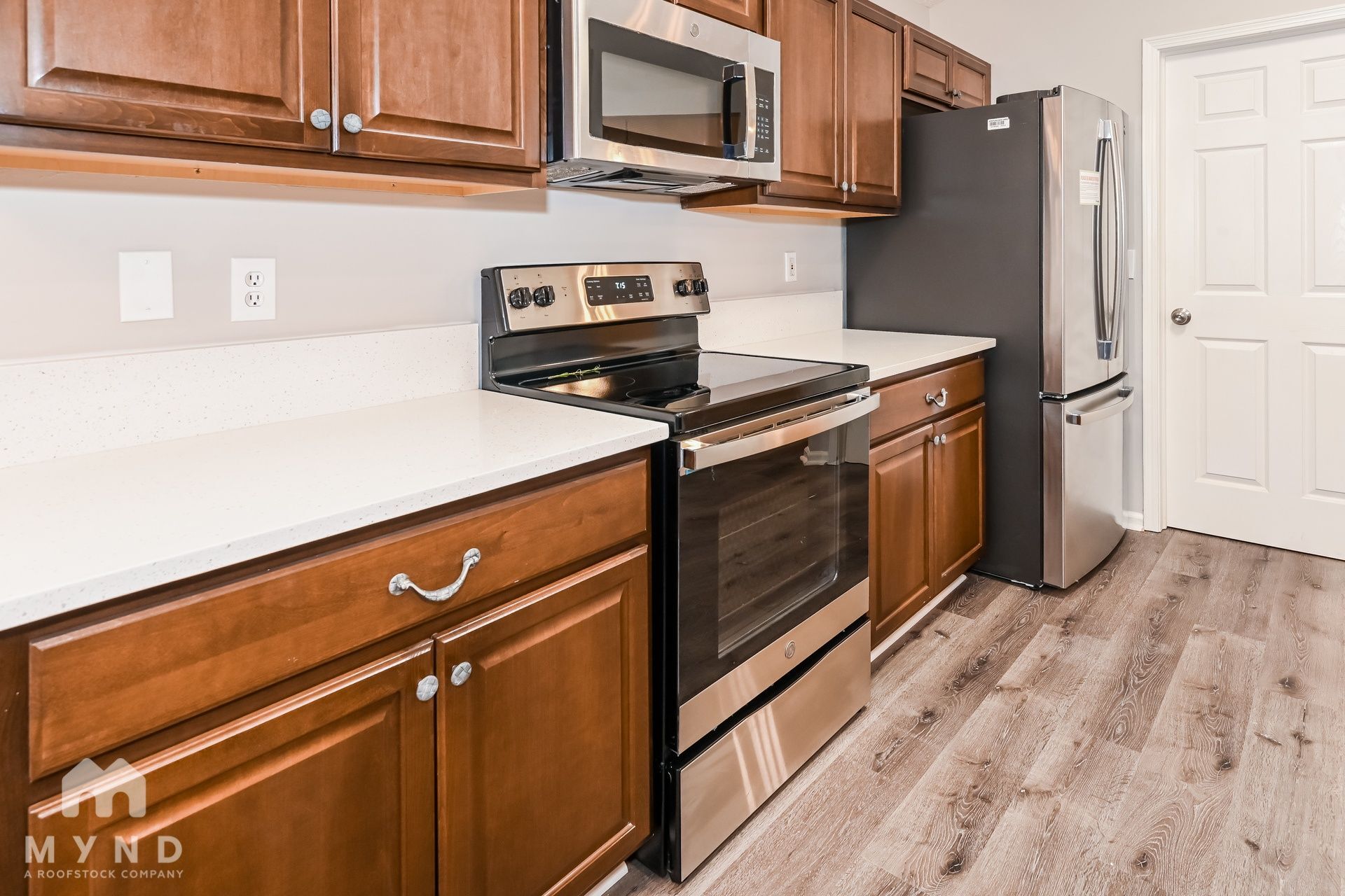 Building Photo - 1615 Highland View Ct