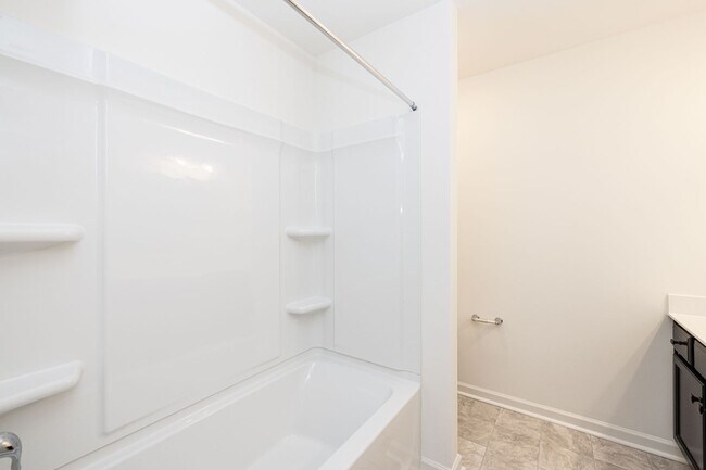 Building Photo - 104 Lorcan Ln