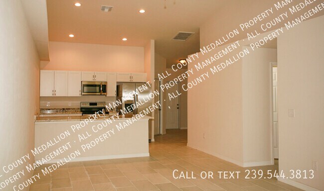 Building Photo - 1309 SE 8th Pl