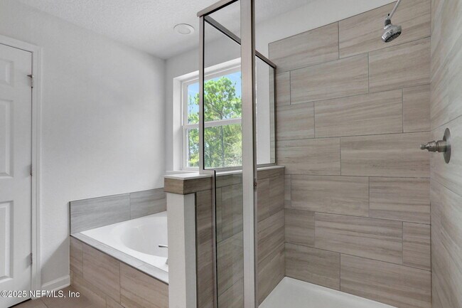 Building Photo - 277 Sandstone Dr