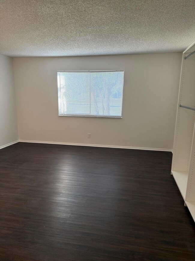 Building Photo - 2786 Tennis Club Dr