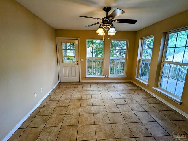 Building Photo - 9150 Stillbridge Ln