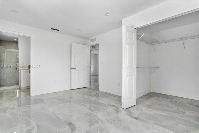 Building Photo - 2926 NW 58th St
