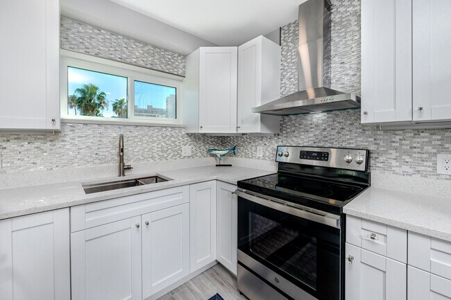 Building Photo - 1451 Gulf Blvd