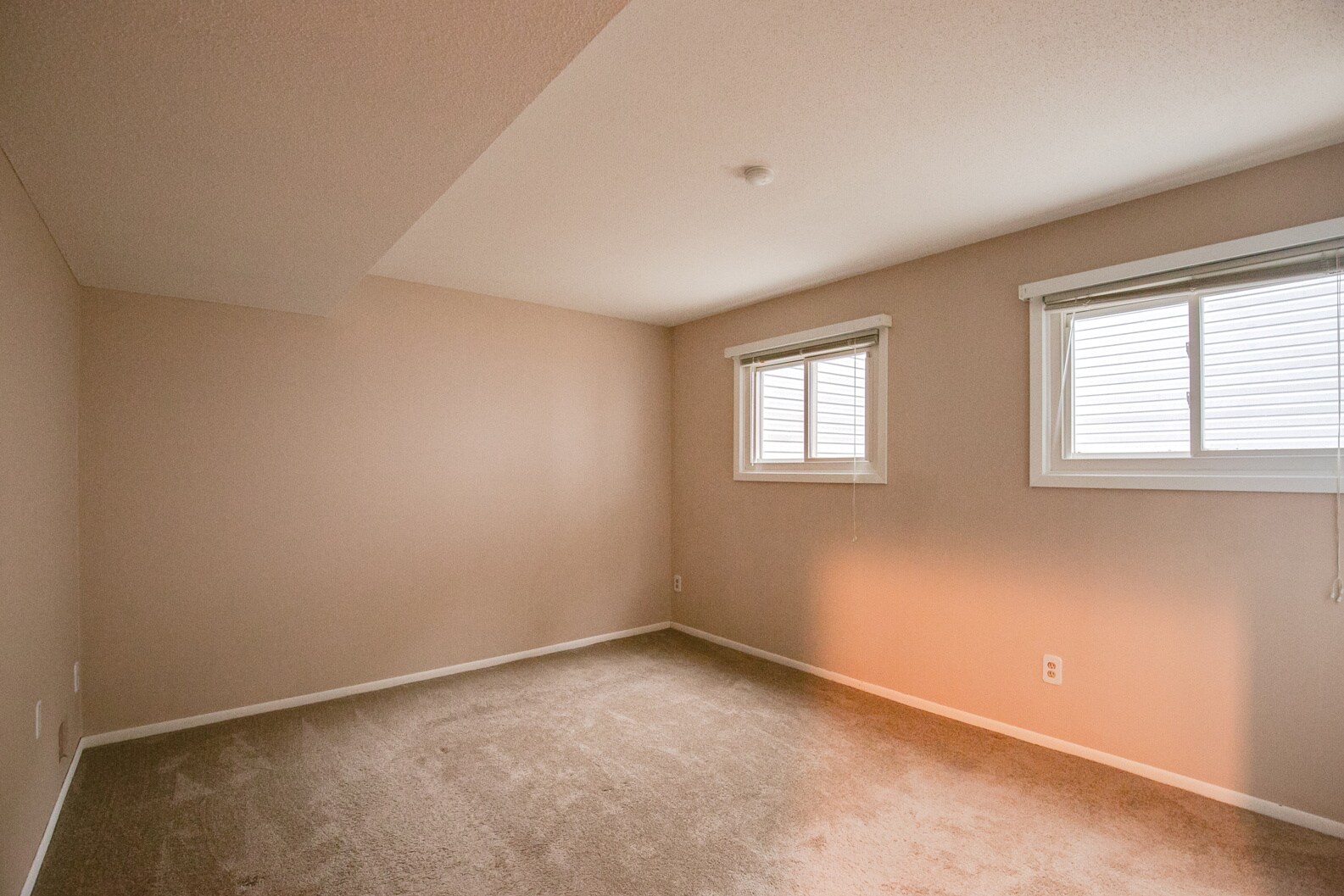 Building Photo - 12115 Drake St NW