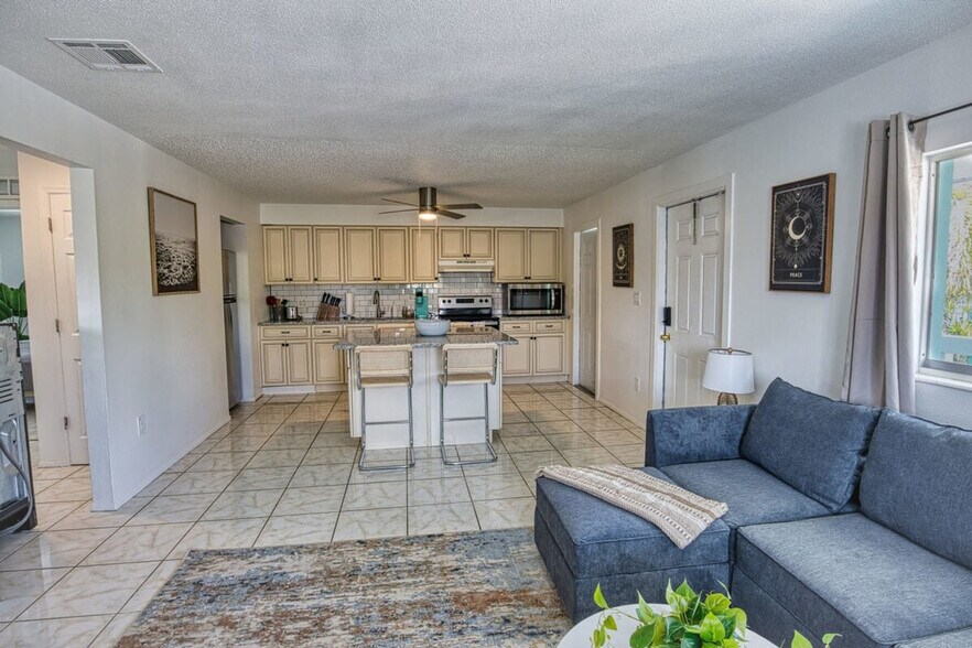 Building Photo - 505 Fillmore Ave