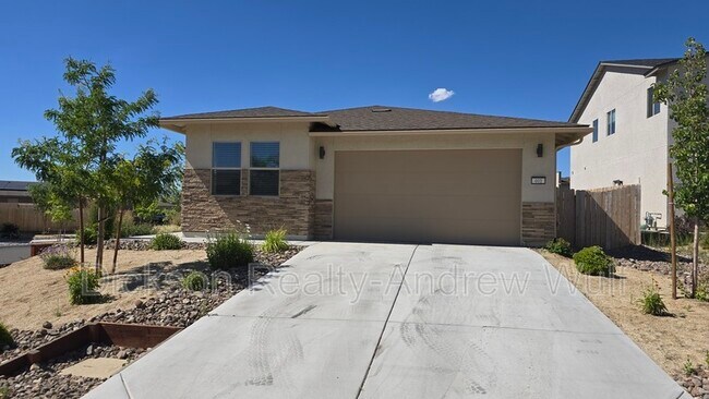 Primary Photo - 401 Pasillo Ct